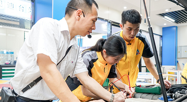 广州万通教师风采