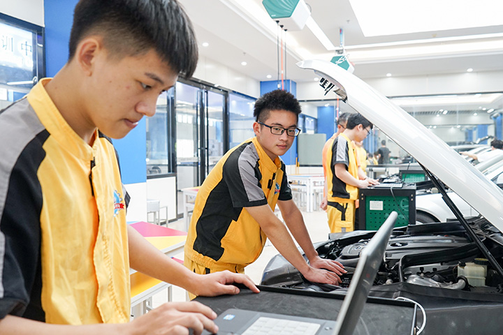 奔驰发动机系统检测